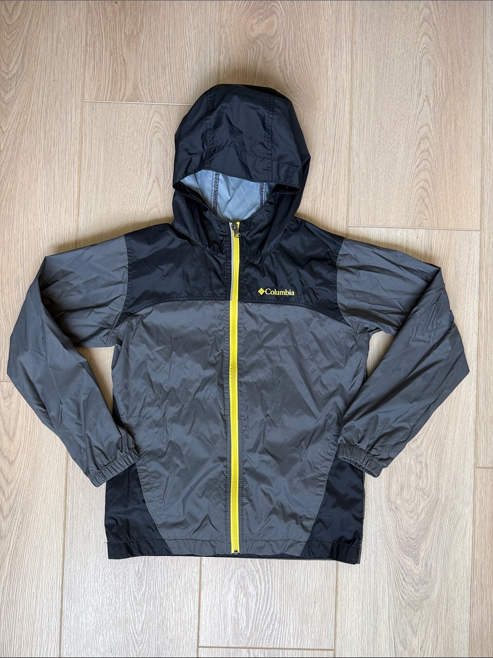 Columbia Boys Rain Jacket Glennaker Lightweight Gray Black Yellow Hooded M 10/12